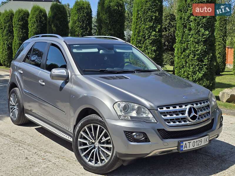 Внедорожник / Кроссовер Mercedes-Benz M-Class 2010 в 