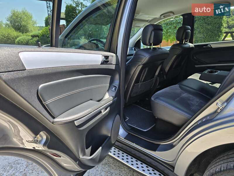 Позашляховик / Кросовер Mercedes-Benz M-Class 2010 в Калуші фото 44 Позашляховик / Кросовер Mercedes-Benz M-Class 2010 в Калуші