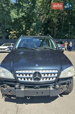 Позашляховик / Кросовер Mercedes-Benz M-Class 2005 в Києві