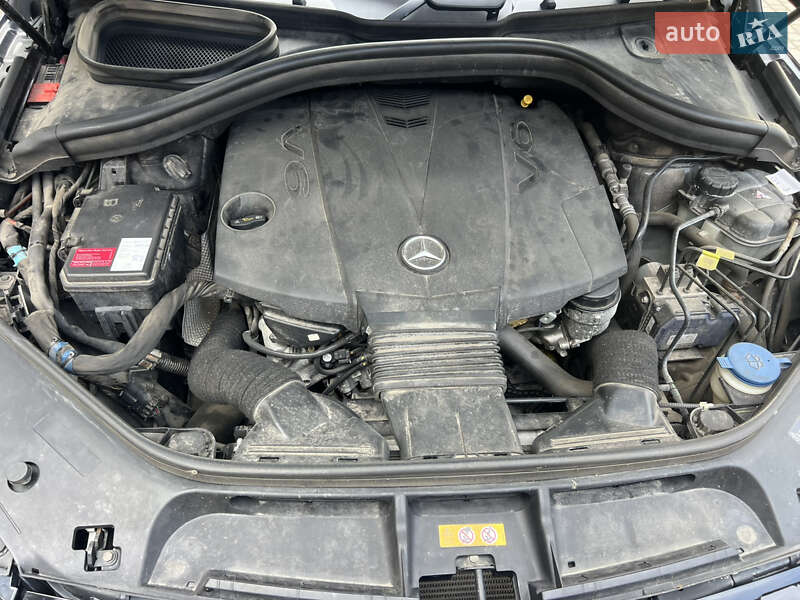 Внедорожник / Кроссовер Mercedes-Benz M-Class 2014 в Львове