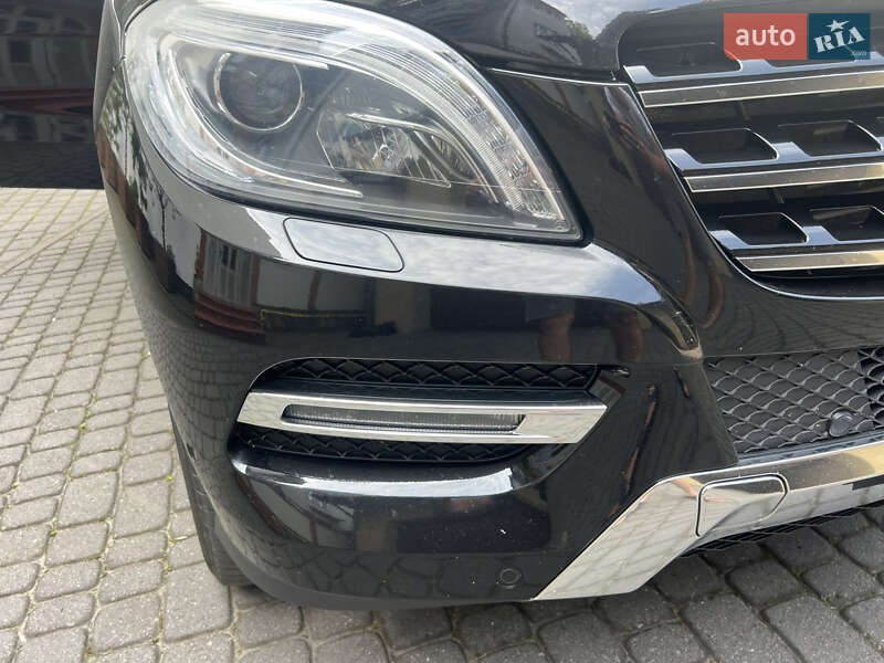 Внедорожник / Кроссовер Mercedes-Benz M-Class 2014 в Львове