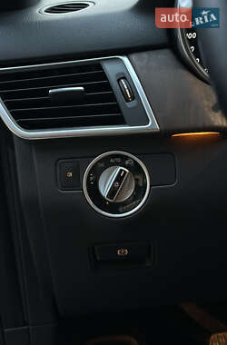 Внедорожник / Кроссовер Mercedes-Benz M-Class 2012 в 