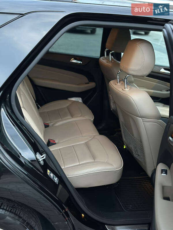 Внедорожник / Кроссовер Mercedes-Benz M-Class 2012 в Киеве