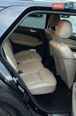 Внедорожник / Кроссовер Mercedes-Benz M-Class 2012 в 
