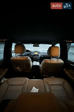 Внедорожник / Кроссовер Mercedes-Benz M-Class 2012 в 