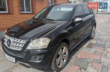 Внедорожник / Кроссовер Mercedes-Benz M-Class 2010 в 