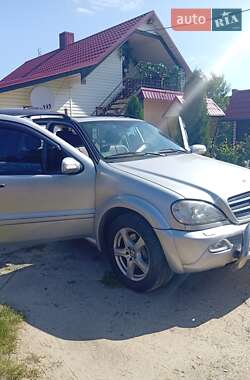Внедорожник / Кроссовер Mercedes-Benz M-Class 2004 в 