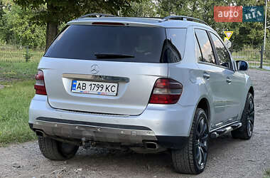Внедорожник / Кроссовер Mercedes-Benz M-Class 2005 в 