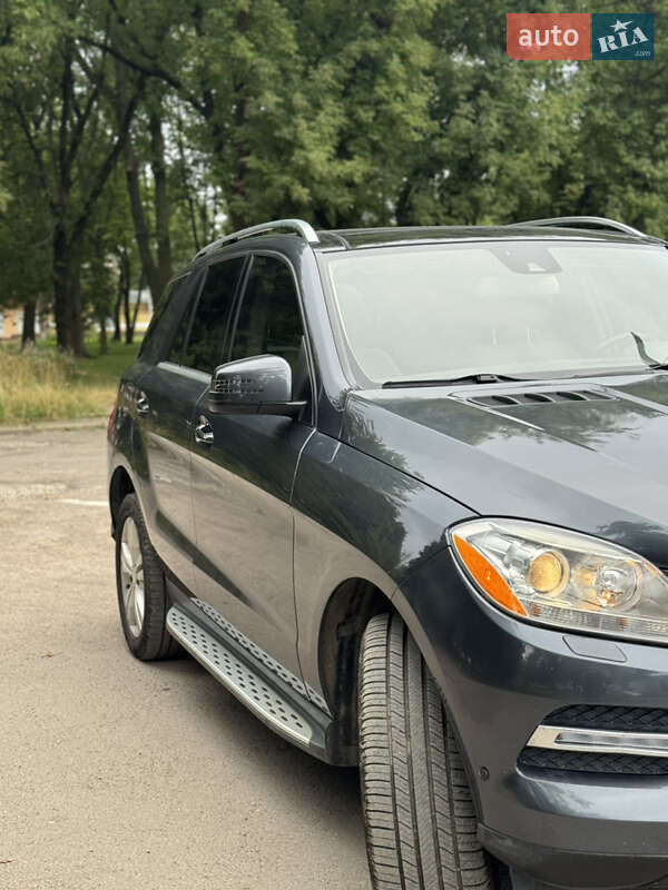 Внедорожник / Кроссовер Mercedes-Benz M-Class 2014 в Калуше