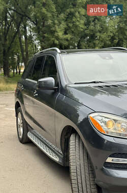 Внедорожник / Кроссовер Mercedes-Benz M-Class 2014 в 