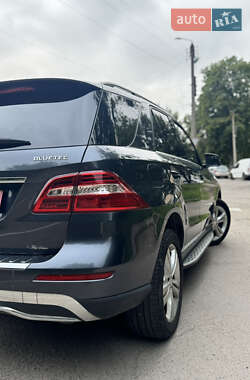 Внедорожник / Кроссовер Mercedes-Benz M-Class 2014 в 