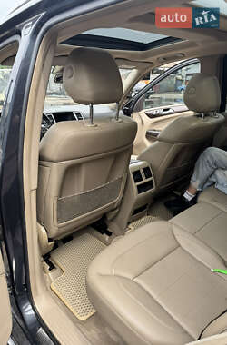 Внедорожник / Кроссовер Mercedes-Benz M-Class 2014 в 