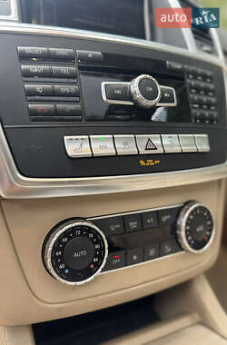 Внедорожник / Кроссовер Mercedes-Benz M-Class 2014 в 
