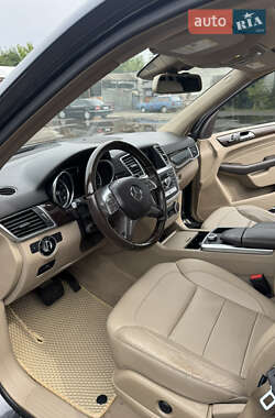 Внедорожник / Кроссовер Mercedes-Benz M-Class 2014 в 