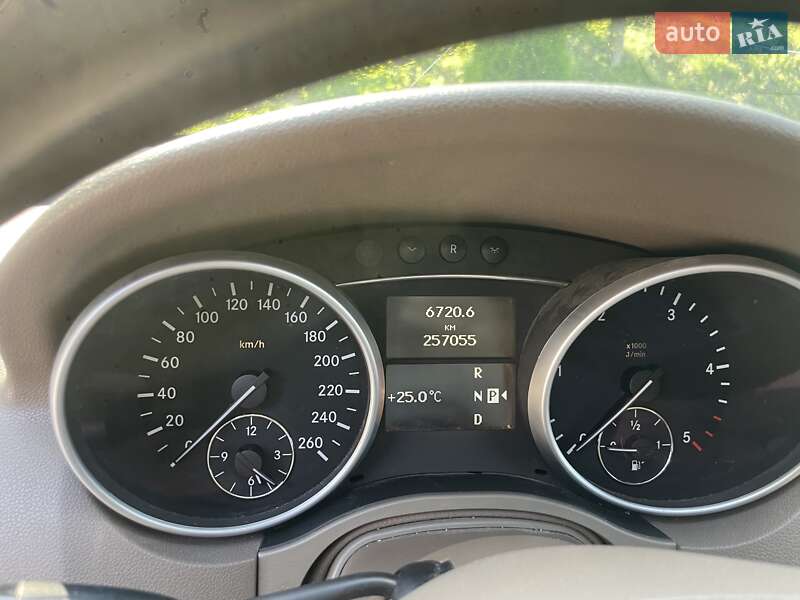 Внедорожник / Кроссовер Mercedes-Benz M-Class 2009 в Хмельницком