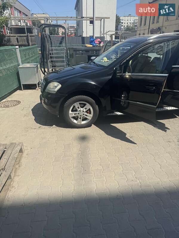 Внедорожник / Кроссовер Mercedes-Benz M-Class 2008 в 