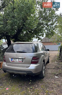 Внедорожник / Кроссовер Mercedes-Benz M-Class 2006 в 