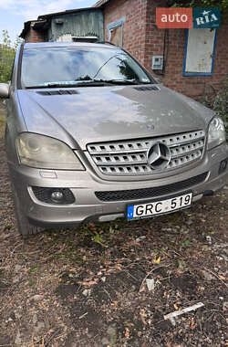 Внедорожник / Кроссовер Mercedes-Benz M-Class 2006 в 