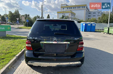 Внедорожник / Кроссовер Mercedes-Benz M-Class 2006 в 