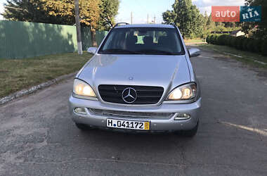 Внедорожник / Кроссовер Mercedes-Benz M-Class 2002 в 