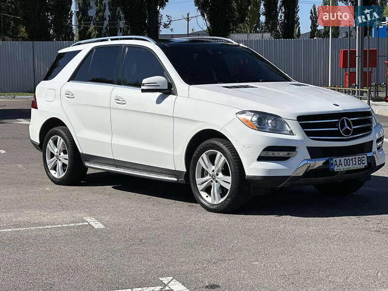Позашляховик / Кросовер Mercedes-Benz M-Class 2015 в Києві