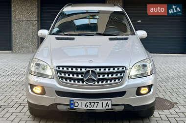 Позашляховик / Кросовер Mercedes-Benz M-Class 2005 в 