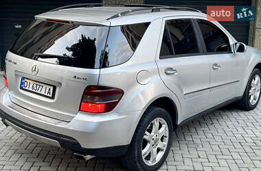 Позашляховик / Кросовер Mercedes-Benz M-Class 2005 в 