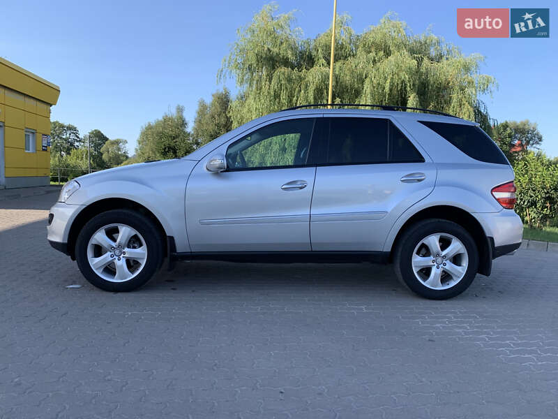 Mercedes-Benz M-Class 2006