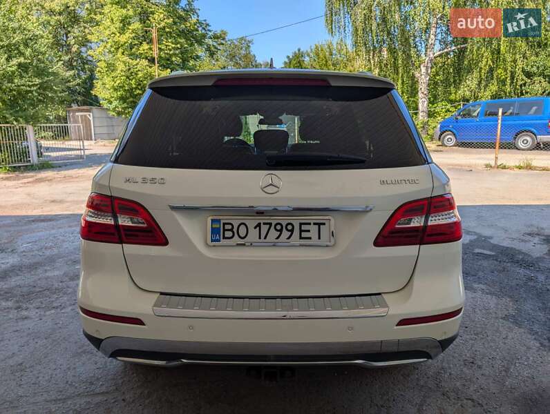 Внедорожник / Кроссовер Mercedes-Benz M-Class 2013 в Тернополе