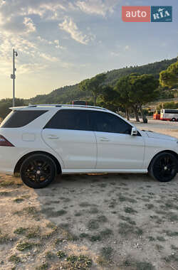 Внедорожник / Кроссовер Mercedes-Benz M-Class 2012 в 