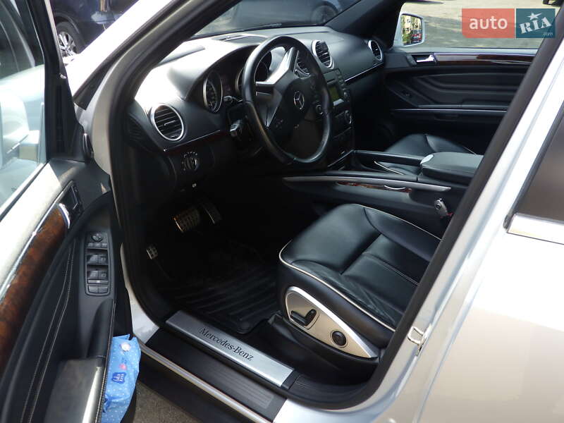 Позашляховик / Кросовер Mercedes-Benz M-Class 2011 в Запоріжжі