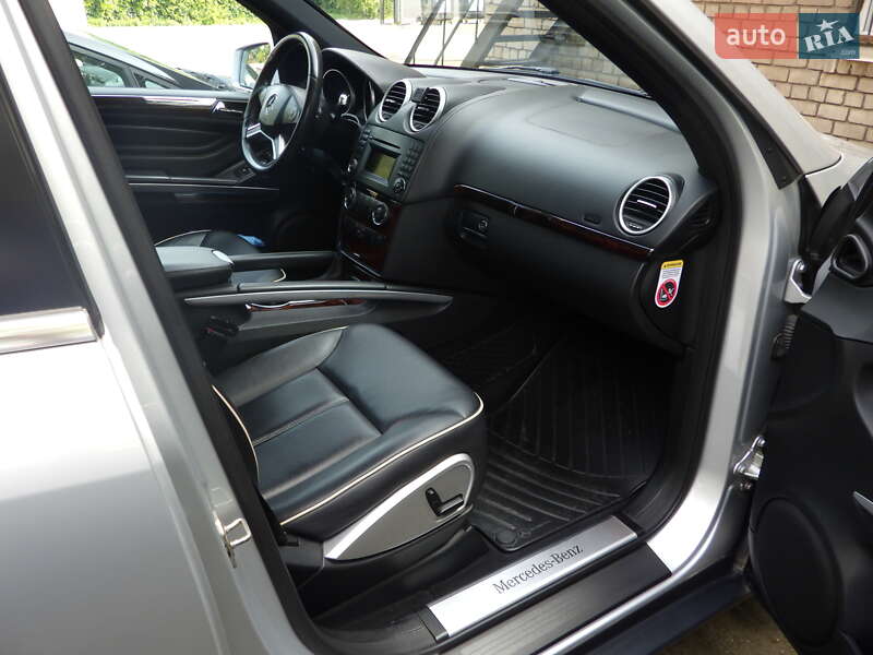 Позашляховик / Кросовер Mercedes-Benz M-Class 2011 в Запоріжжі