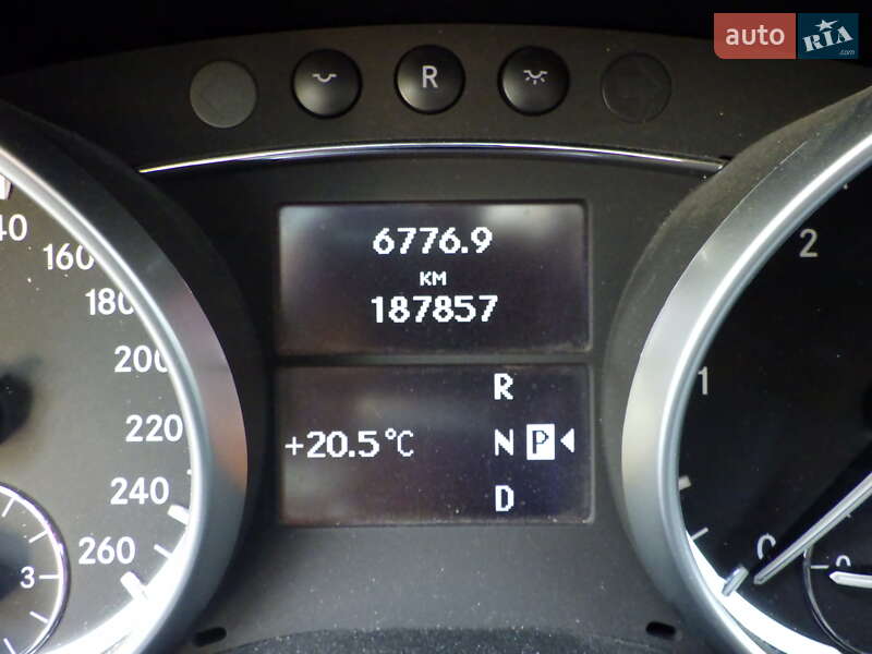 Позашляховик / Кросовер Mercedes-Benz M-Class 2011 в Запоріжжі