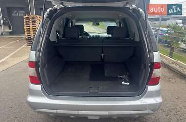Внедорожник / Кроссовер Mercedes-Benz M-Class 2002 в 