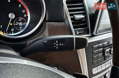 Внедорожник / Кроссовер Mercedes-Benz M-Class 2011 в 