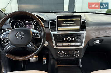 Внедорожник / Кроссовер Mercedes-Benz M-Class 2011 в 