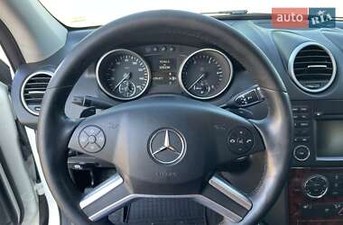 Внедорожник / Кроссовер Mercedes-Benz M-Class 2009 в 