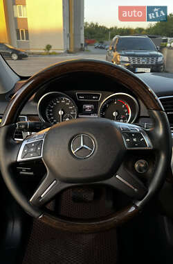 Внедорожник / Кроссовер Mercedes-Benz M-Class 2013 в 