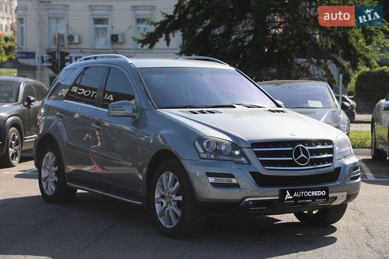 Позашляховик / Кросовер Mercedes-Benz M-Class 2011 в Харкові фото 3 Позашляховик / Кросовер Mercedes-Benz M-Class 2011 в Харкові