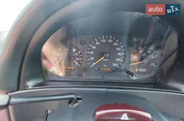Внедорожник / Кроссовер Mercedes-Benz M-Class 2001 в 