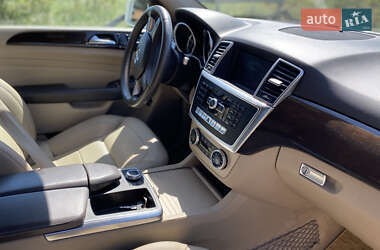 Внедорожник / Кроссовер Mercedes-Benz M-Class 2012 в 
