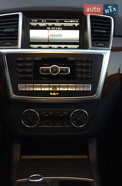 Внедорожник / Кроссовер Mercedes-Benz M-Class 2012 в 