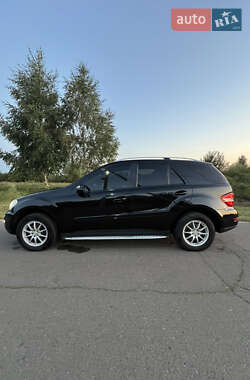 Внедорожник / Кроссовер Mercedes-Benz M-Class 2009 в 