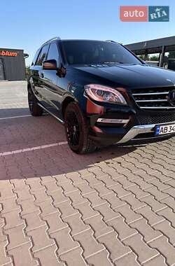 Внедорожник / Кроссовер Mercedes-Benz M-Class 2014 в Виннице