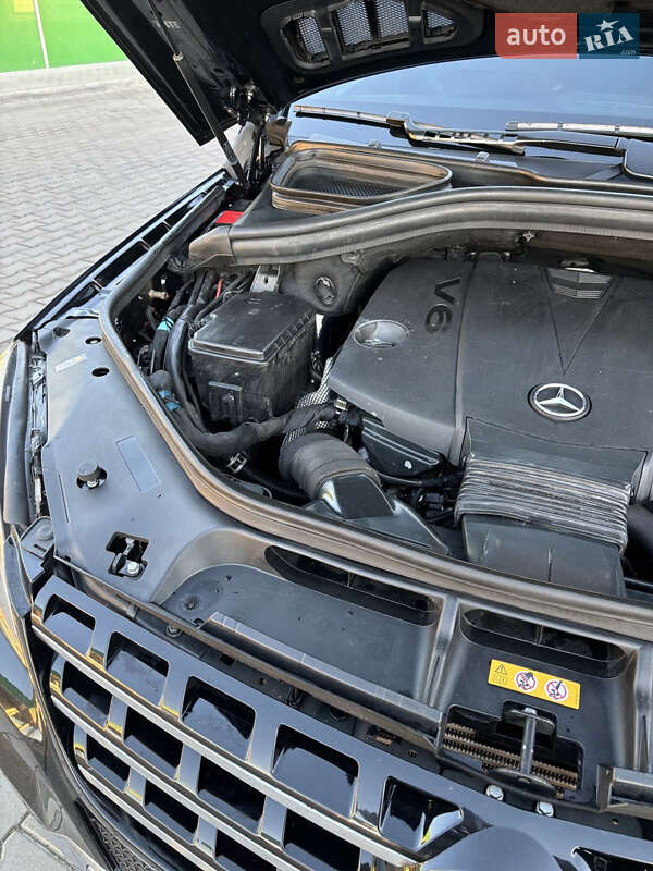 Внедорожник / Кроссовер Mercedes-Benz M-Class 2014 в Виннице