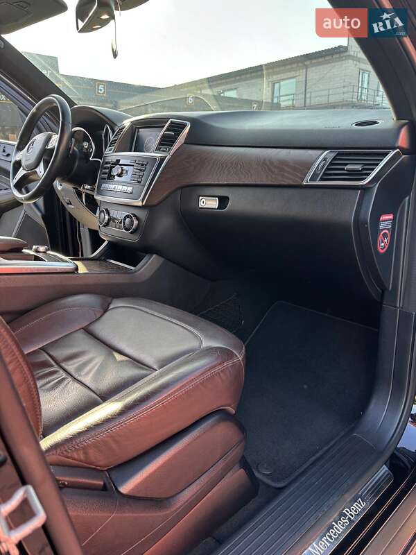 Внедорожник / Кроссовер Mercedes-Benz M-Class 2014 в Виннице