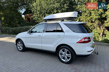 Внедорожник / Кроссовер Mercedes-Benz M-Class 2013 в 