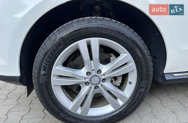 Внедорожник / Кроссовер Mercedes-Benz M-Class 2013 в 