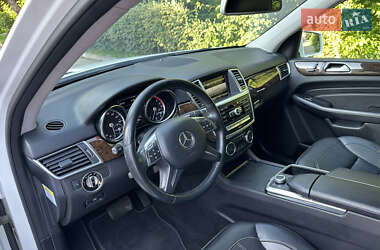 Внедорожник / Кроссовер Mercedes-Benz M-Class 2013 в 
