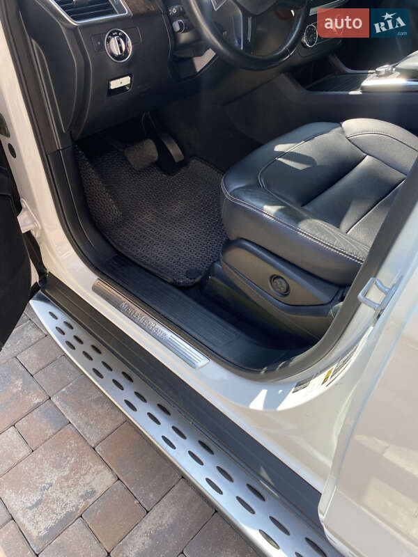 Внедорожник / Кроссовер Mercedes-Benz M-Class 2015 в Заставной фото 40 Внедорожник / Кроссовер Mercedes-Benz M-Class 2015 в Заставной